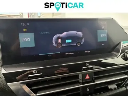 Photo 14 Citroën C4 e- 136 ch Automatique