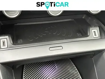 Photo 28 Citroën C4 e- 136 ch Automatique