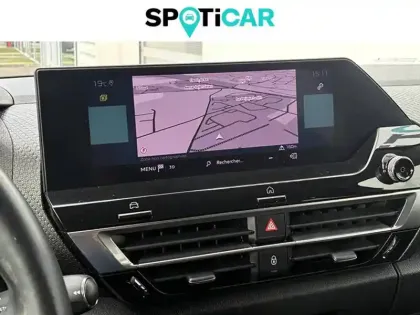 Photo 10 Citroën C4 e- 136 ch Automatique