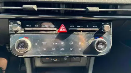 Photo 16 Hyundai Tucson  1.6 T-GDI 215 Hybrid BVA6