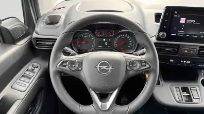 Photo 13 Opel Combo  Life Taille M BlueHDi 130 ch S&S EAT8