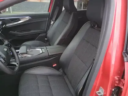 Photo 8 Renault Austral  E-Tech hybrid 200