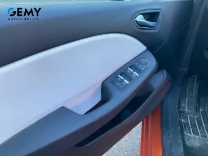 Photo 12 Renault Clio  E-Tech 140