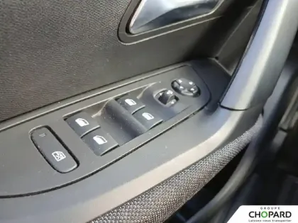 Photo 18 Peugeot 2008  PureTech 100 S&S BVM6