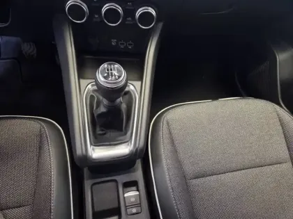 Photo 76 Renault Captur  TCe 90 - 21