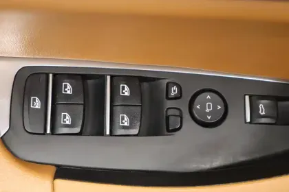 Photo 8 BMW X3  xDrive 30e 292ch BVA8