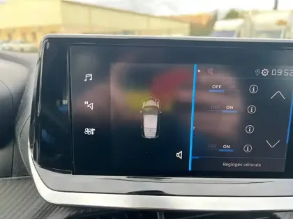 Photo 17 Peugeot 208  PureTech 75 S&S BVM5