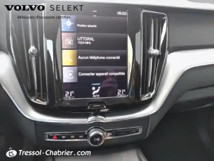 Photo 21 Volvo Xc60  B4 (Essence) 197 ch Geartronic 8 Momentum Business
