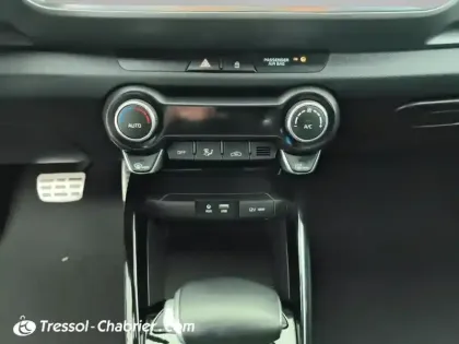 Photo 14 Kia Stonic  1.0 T-GDi 120 ch ISG DCT7 Design