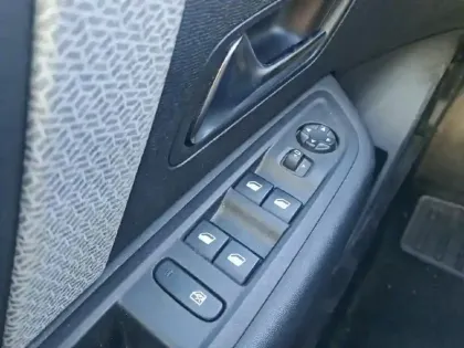 Photo 19 Citroën C4 Gén. III Ph1 Shine 5