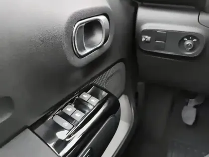 Photo 19 Citroën C3  PureTech 83 S&S BVM5 Shine