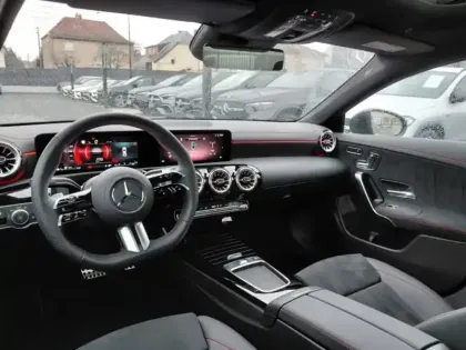 Photo 50 Mercedes CLA Gén. II (C118) Ph2 AMG Line 4