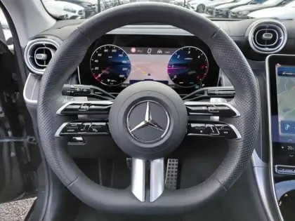 Photo 26 Mercedes Classe GLC Gén. II (X254) Ph1 AMG Line 5