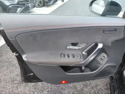 Photo 65 Mercedes CLA  250 e Hybrid EQ Coupé AMG 