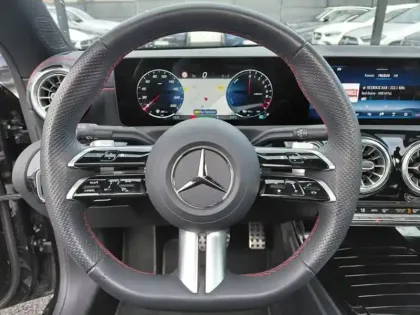 Photo 67 Mercedes CLA  250 e Hybrid EQ Coupé AMG 