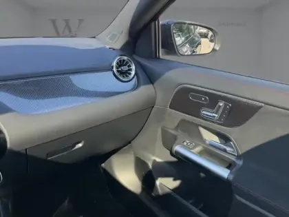 Photo 13 Mercedes GLA 200 d AMG Line