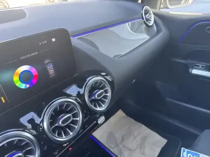 Photo 18 Mercedes Classe B 200 d AMG Line Edition