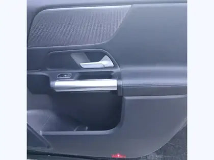 Photo 16 Mercedes GLA 200 d Progressive Line