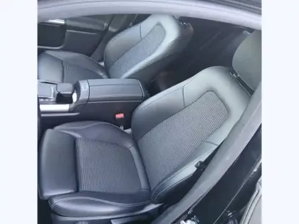 Photo 23 Mercedes GLA 200 d Progressive Line