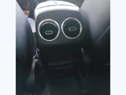 Photo 19 Mercedes GLA 200 d Progressive Line