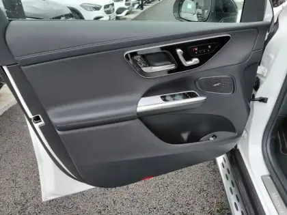 Photo 36 Mercedes Classe GLC Gén. II (X254) Ph1 AMG Line 5