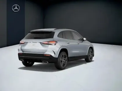 Photo 18 Mercedes GLA 250 e Hybrid EQ AMG Line