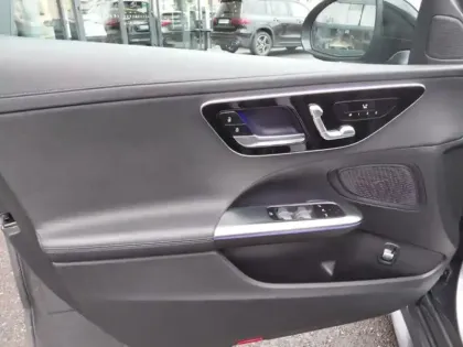 Photo 13 Mercedes Classe C  220 d Berline AMG Lin