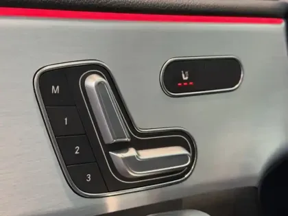 Photo 17 Mercedes Classe A Mercedes-AMG A 35 4MATIC