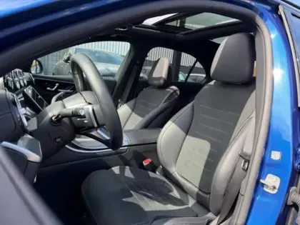 Photo 40 Mercedes Classe C  200 d Berline AMG Lin