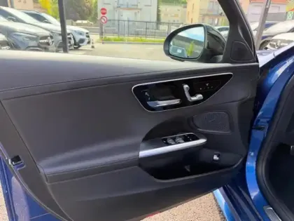 Photo 41 Mercedes Classe C  200 d Berline AMG Lin