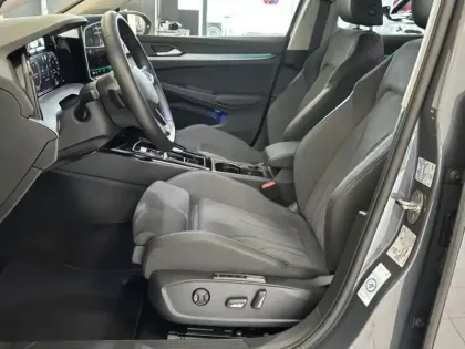 Photo 12 Volkswagen Golf Gén. VIII Ph2 Style 5