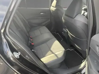 Photo 13 Toyota Corolla Hybride 1.8L 140ch Design