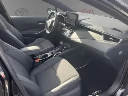 Photo 14 Toyota Corolla Hybride 1.8L 140ch Design