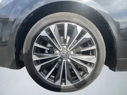 Photo 8 Toyota Corolla Hybride 1.8L 140ch Design