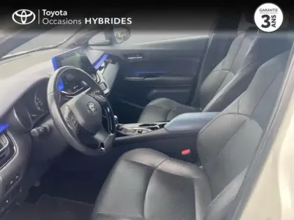 Photo 10 Toyota C-HR  122h Graphic 2WD E-CVT