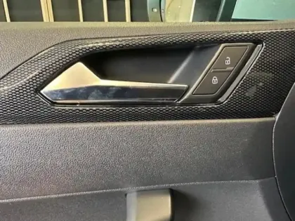 Photo 13 Volkswagen Taigo  1.0 TSI 116ch VW Edition DSG7