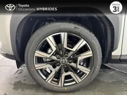 Photo 8 Toyota C-HR  2.0 Hybride Rechargeable 225ch Graphic MY26