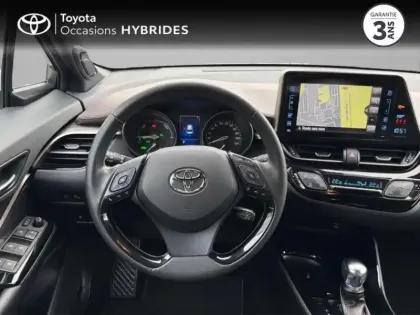 Photo 7 Toyota C-HR  122h Distinctive 2WD E-CVT RC18