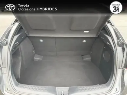 Photo 9 Toyota C-HR  122h Distinctive 2WD E-CVT RC18