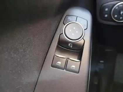 Photo 9 Ford Fiesta  1.0 EcoBoost 155ch mHEV ST-Line X 3p