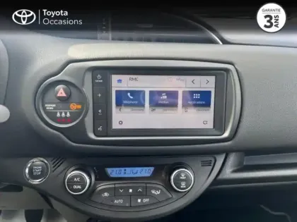 Photo 11 Toyota Yaris  110 VVT-i Design Y20 5p RC19