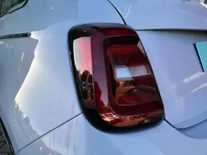 Photo 6 Fiat 500  e 118ch La Prima