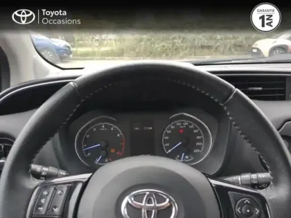 Photo 12 Toyota Yaris  110 VVT-i Design 5p RC18