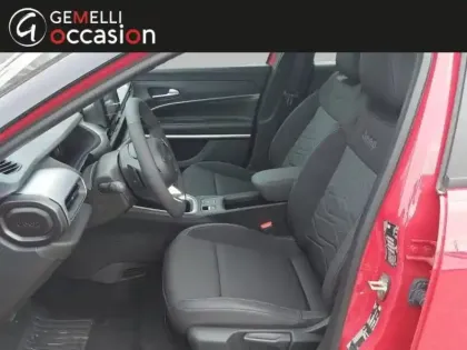 Photo 6 Jeep Avenger  1.2 Turbo T3 110ch MHEV Altitude BVR6 eHybrid