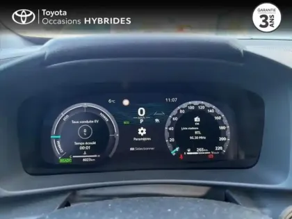 Photo 13 Toyota C-HR  1.8 Hybride 140ch Design MY25