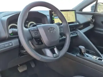 Photo 14 Toyota C-HR  1.8 Hybride 140ch Graphic MY26