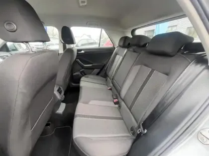 Photo 7 Volkswagen T-roc  1.0 TSI 110ch Life Plus