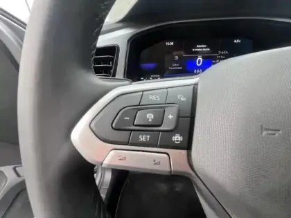 Photo 13 Volkswagen T-roc  1.0 TSI 110ch Life Plus