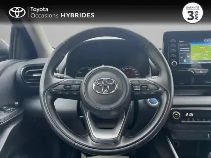 Photo 8 Toyota Yaris  116h France Business 5p