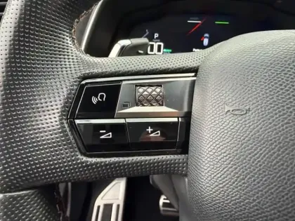 Photo 14 DS Ds 7  Crossback E-TENSE 225ch Performance Line +